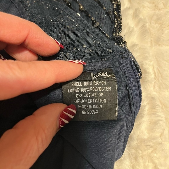 Stunning Beaded Mesh Column Gown by Pisarro Nights-Size 14 - Picture 10 of 16